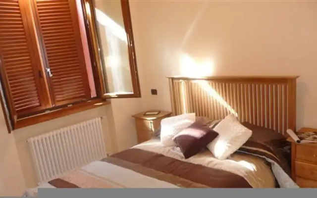 Clubhouse With 4 Bedrooms and 2 Bathrooms