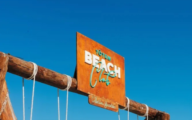 Tótem Beach Club