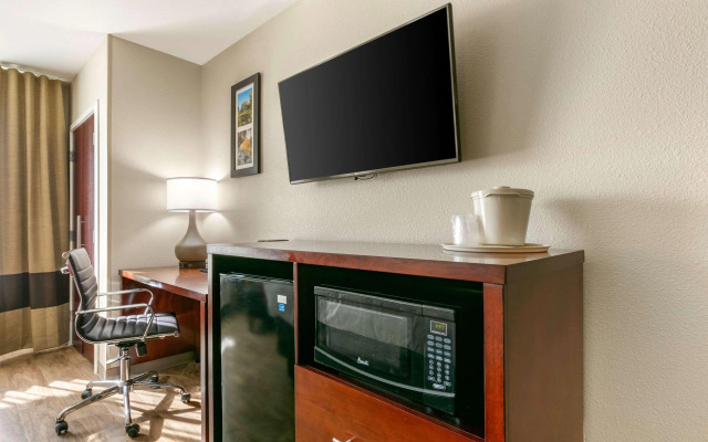 Comfort Inn & Suites Van Buren - Fort Smith