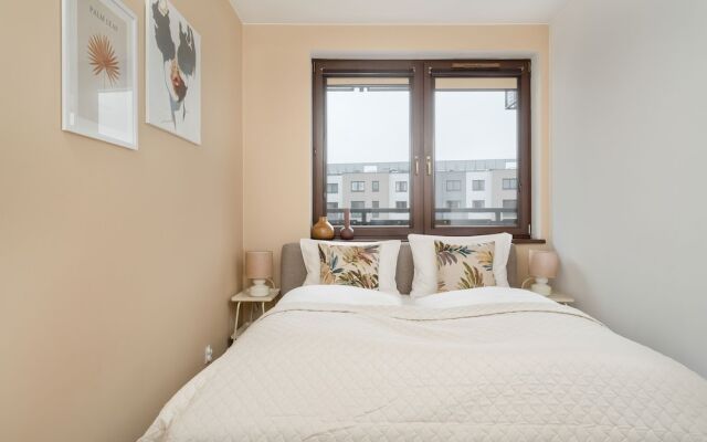 Modern Apartment With Balcony by Renters