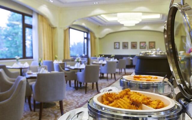 Jiyuzhou Hotel