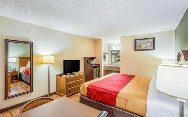 Econo Lodge Huntington - Barboursville University Area