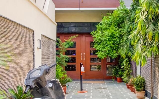 CAPITAL O75949 Hotel Kiaara