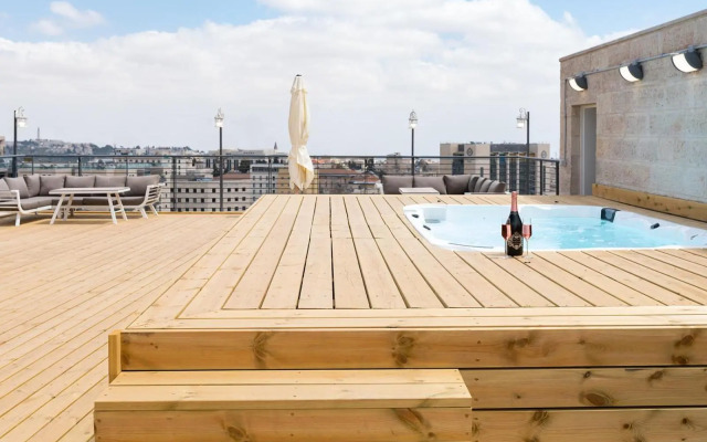 EVEN ISRAEL PENTHOUSE- JACUZZI- 5 royal Masters