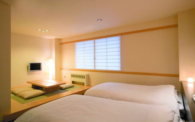 Manza Onsen Nisshinkan