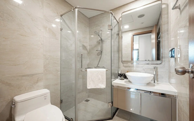 Landmark 81 By KVG Suite Apartment