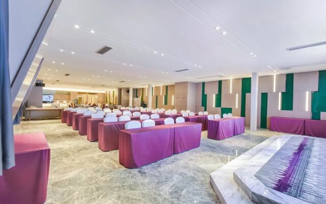 Lavande Hotel (Chongqing Jiefangbei Xiexin Plaza)