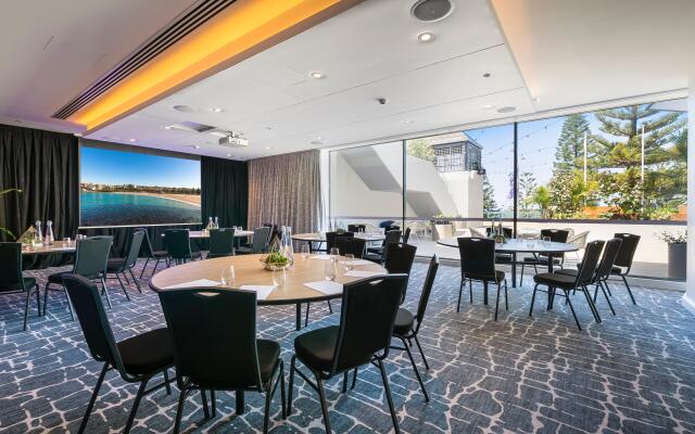 Crowne Plaza Sydney Coogee Beach by IHG