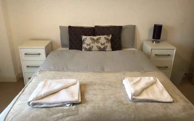 Sky Modern Apartment