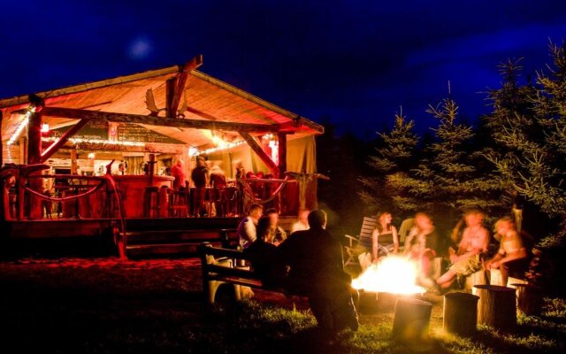 Auberge et Chalets Griffon Aventure