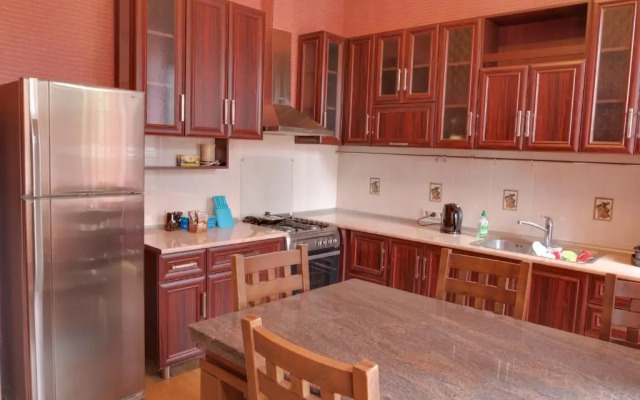 Downtown Guest House on Tabukashvili