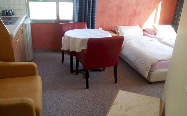 Hotel Marom