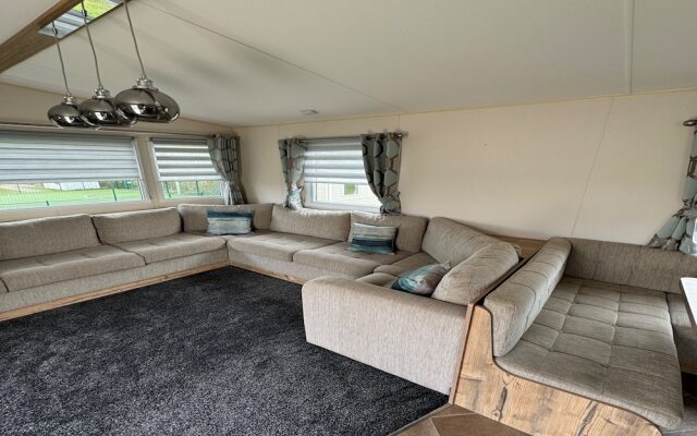 Captivating 3-bed Caravan Seton Sands