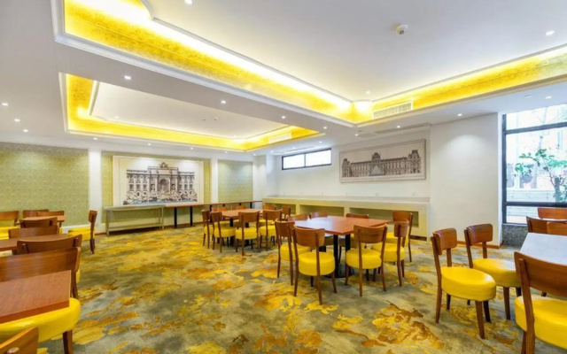 Vienna Hotel (Quanzhou High-speed Railway Bus Station)
