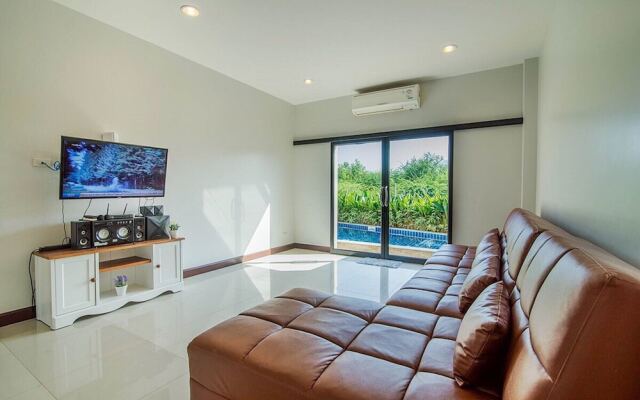 Great Green D Pool Villa