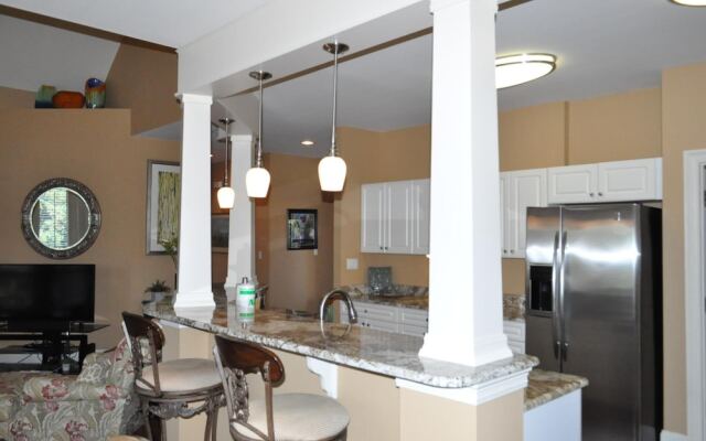 Turnberry 8546 (2G) - 3BR 2BA - (6)