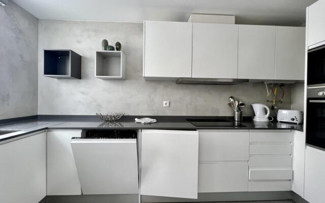 Vilamoura Central 3 by Homing