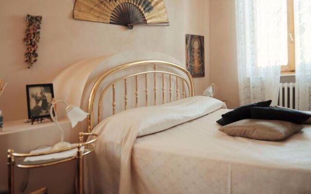 Villa Marisa bed breakfast and books