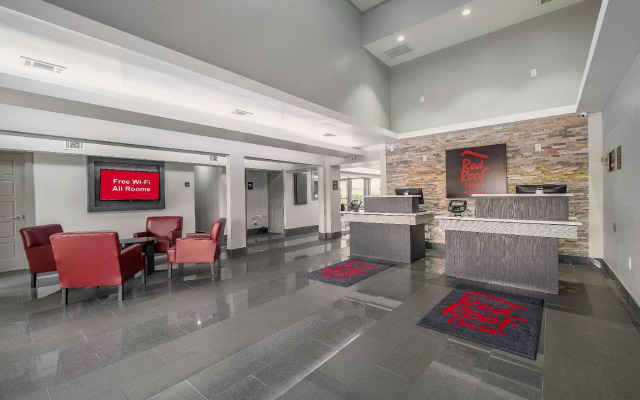 Red Roof Inn & Suites Calhoun