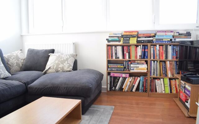 1 Bedroom Apartment Opposite Shoreditch Park