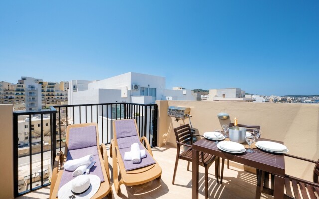 Sea Bliss Penthouse with two terraces enjoying side seaviews by Gatewaysmalta