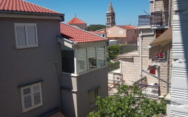 Apartment Luka