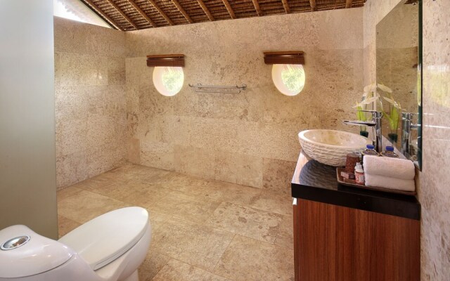 Balangan Beach Villa