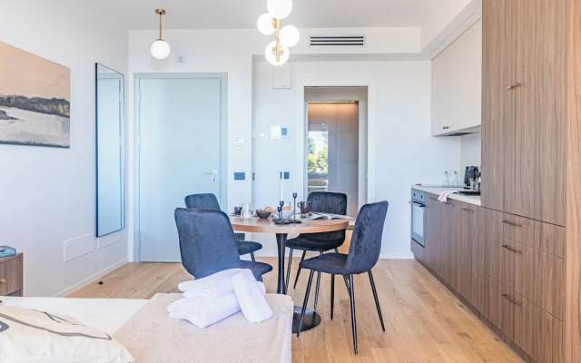 Aurora Apartment