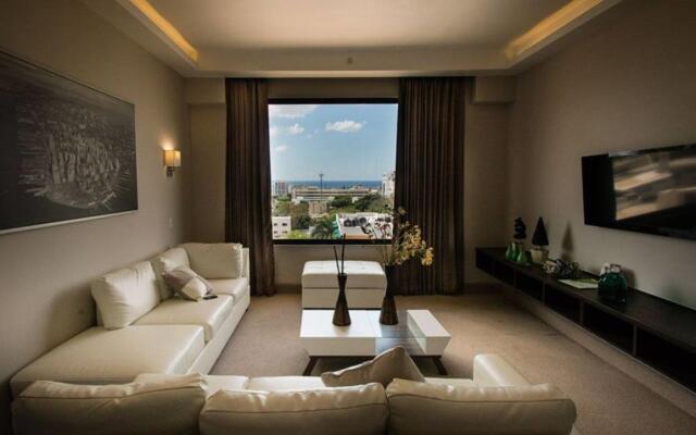 Weston Suites & Hotel
