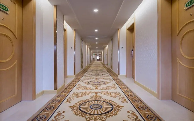 Vienna Hotel (Shenzhen Longgang Baifu City Store)