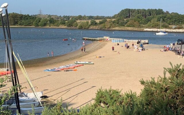 Summer by the Harbour