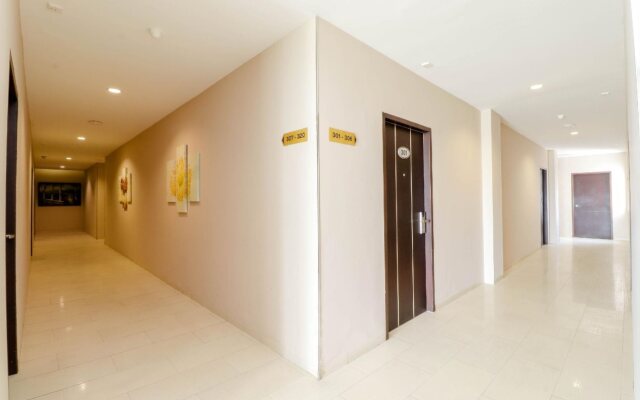 Lovina Inn Hotel Batam