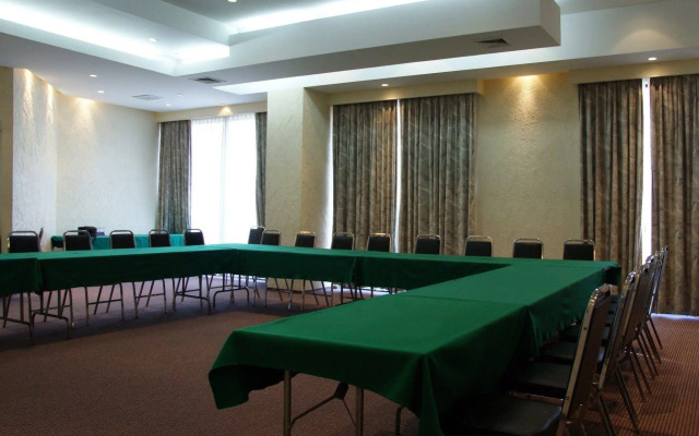Portonovo Hotel & Suites