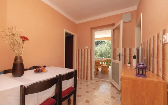 Amazing Home in Gradina With 3 Bedrooms and Wifi