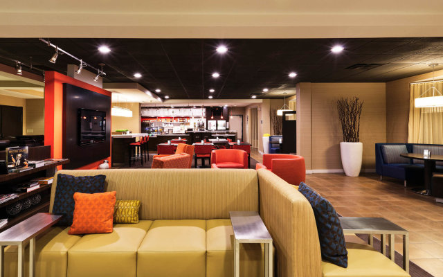 Courtyard by Marriott Mishawaka-University Area