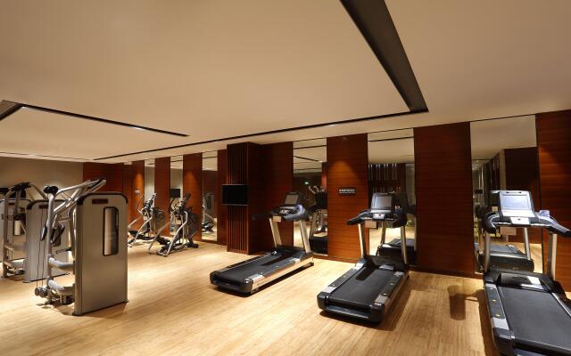 HUALUXE Hotels & Resorts Yangjiang City Center