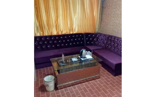 Huayun Business Hotel