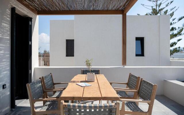Athina Milos Suites