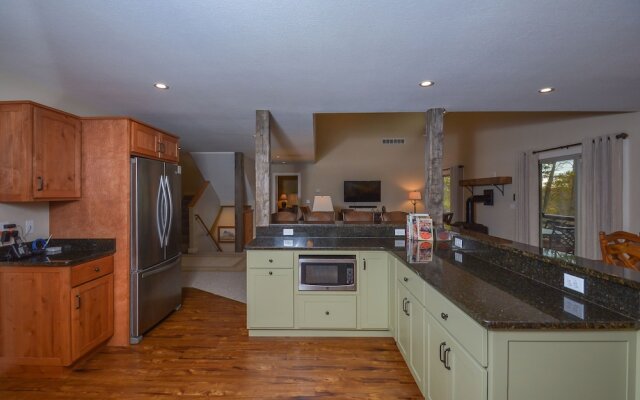 Barley Moon Retreat 5 Bedroom House