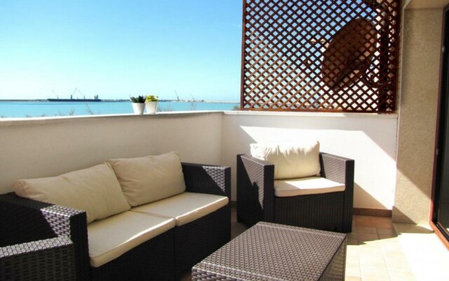 Aura CaseSicule, only for Sea View Lovers, Modern Style Apartment in City Center, Wi-Fi