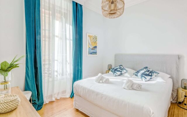 Luxury 2BR Apartment Near Le Vieux and Croisette