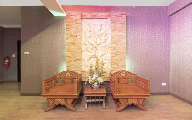 OYO 75382 Chonburi Hotel