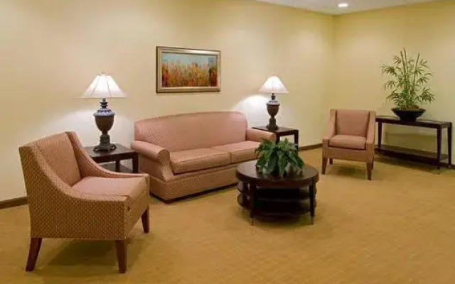 Oceanside Inn and Suites
