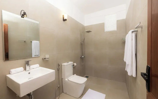 Palazzo Beach Hikkaduwa