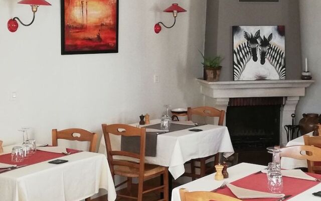 le relais de sully