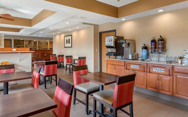 Comfort Inn Wings Stadium