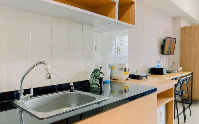 Restful And Minimalist Studio Springlake Summarecon Bekasi Apartment