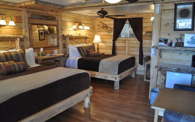The Cedaredge Lodge