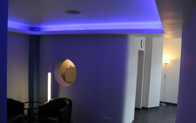 City Lounge Hotel