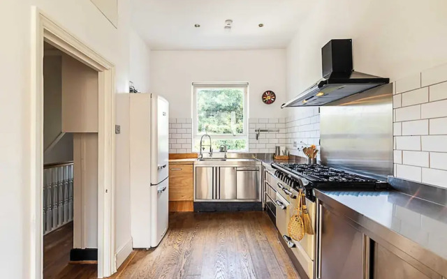Retro Charm and Modern Comforts